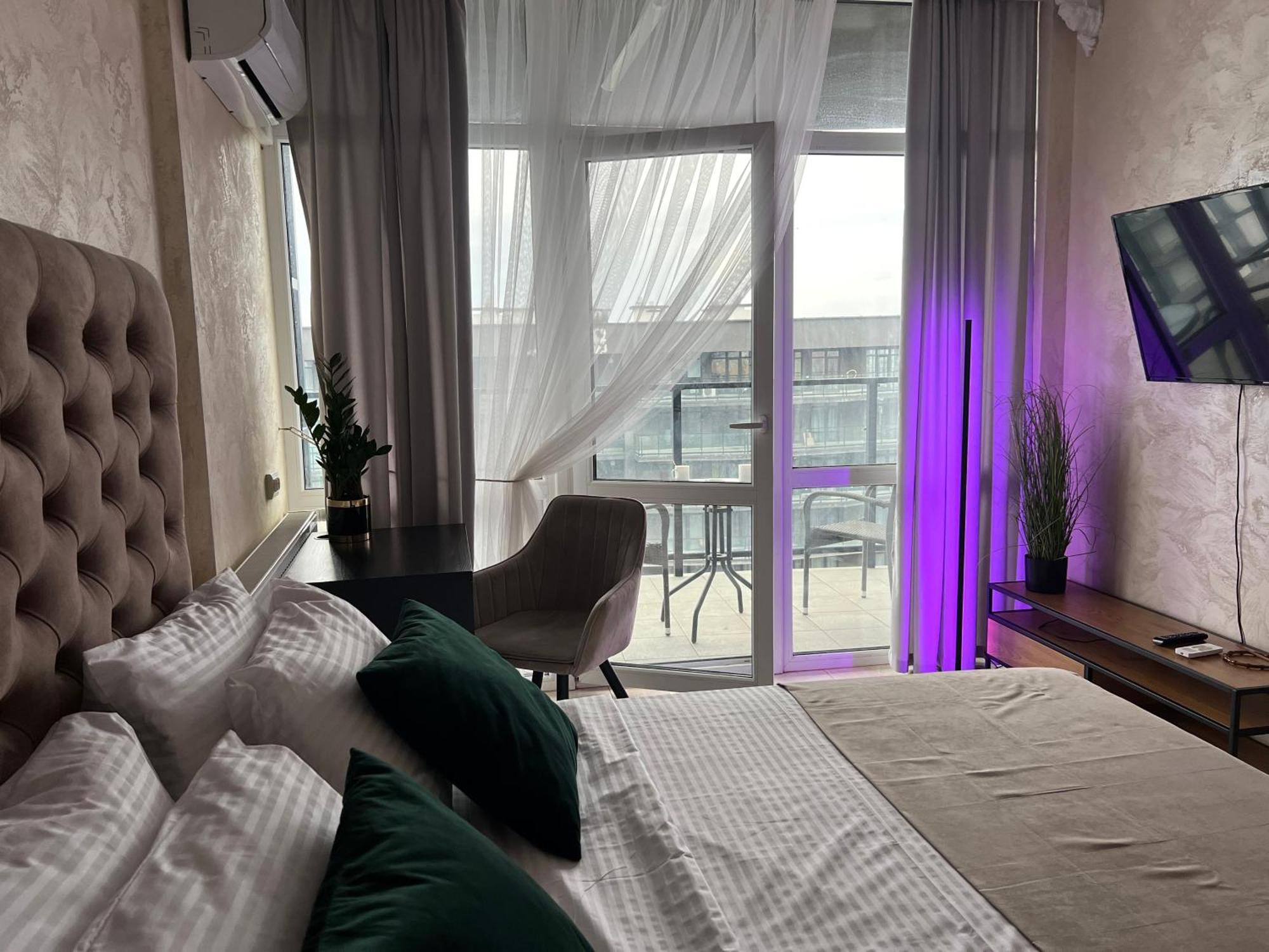 Apartments Vip Avalon Λβιβ Εξωτερικό φωτογραφία