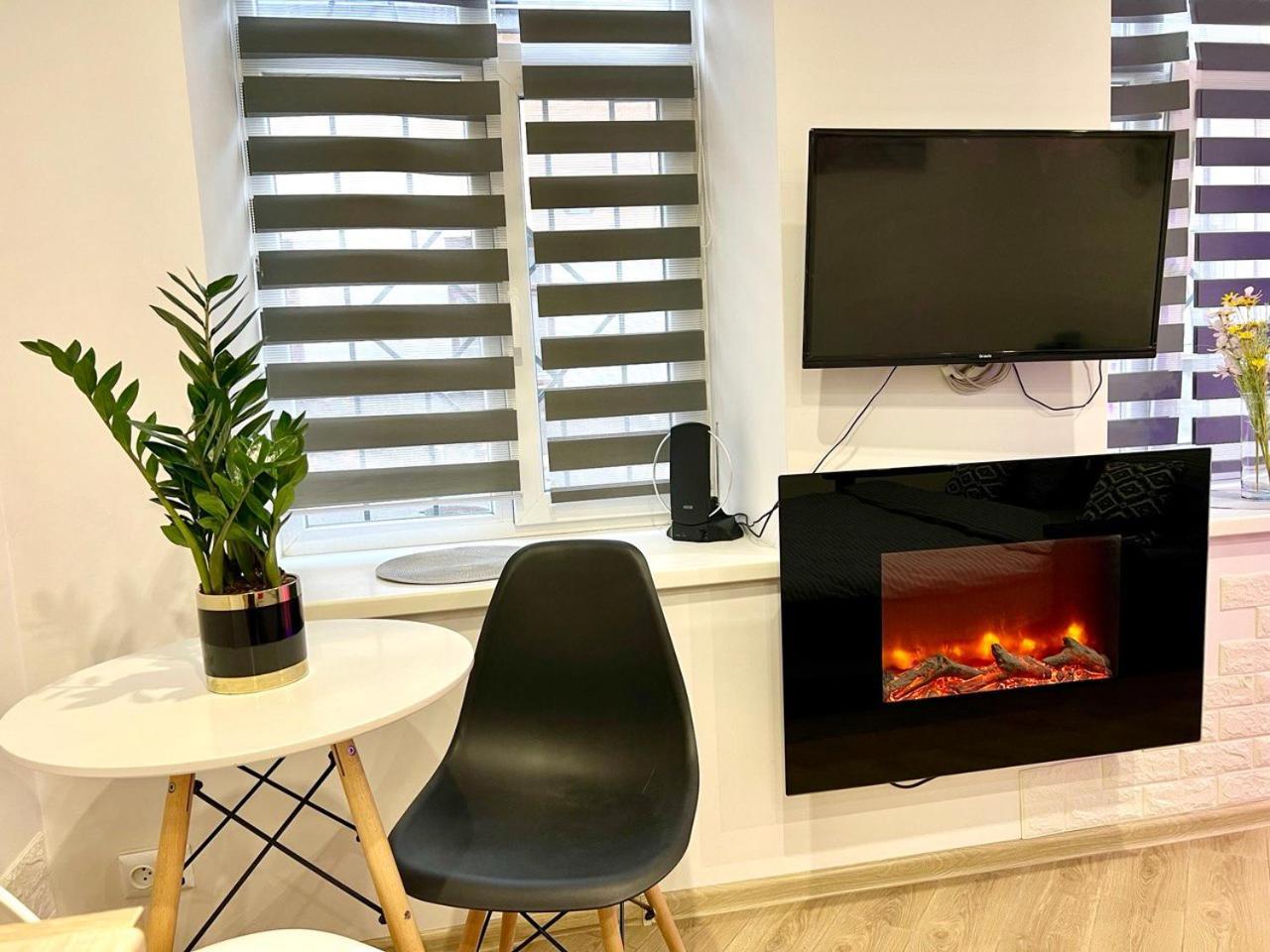 Apartments Vip Avalon Λβιβ Εξωτερικό φωτογραφία