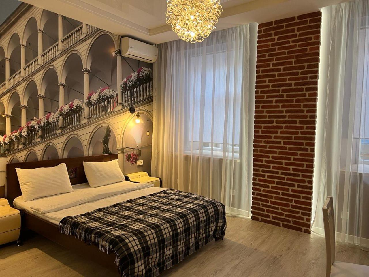 Apartments Vip Avalon Λβιβ Εξωτερικό φωτογραφία