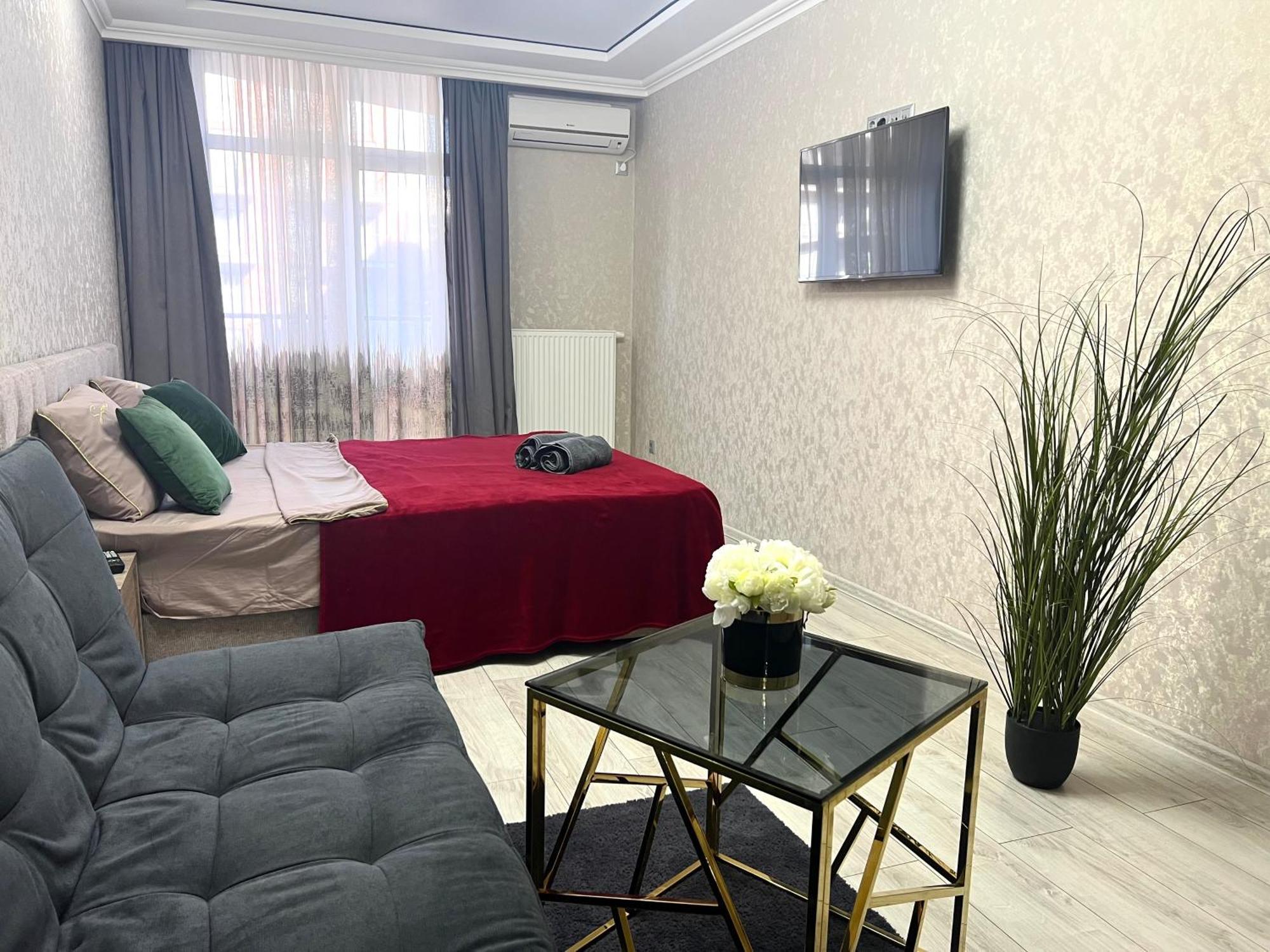 Apartments Vip Avalon Λβιβ Εξωτερικό φωτογραφία