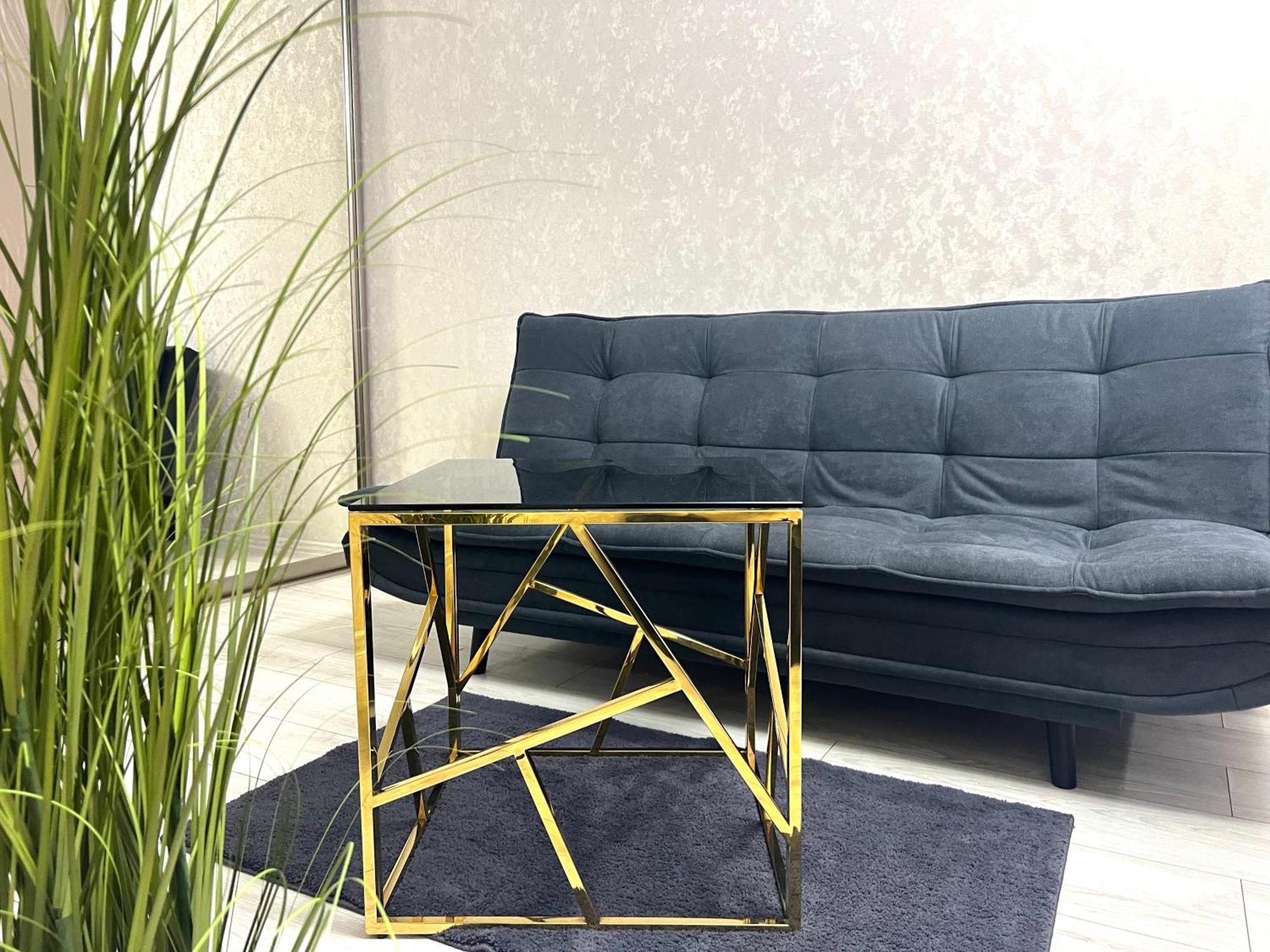 Apartments Vip Avalon Λβιβ Εξωτερικό φωτογραφία