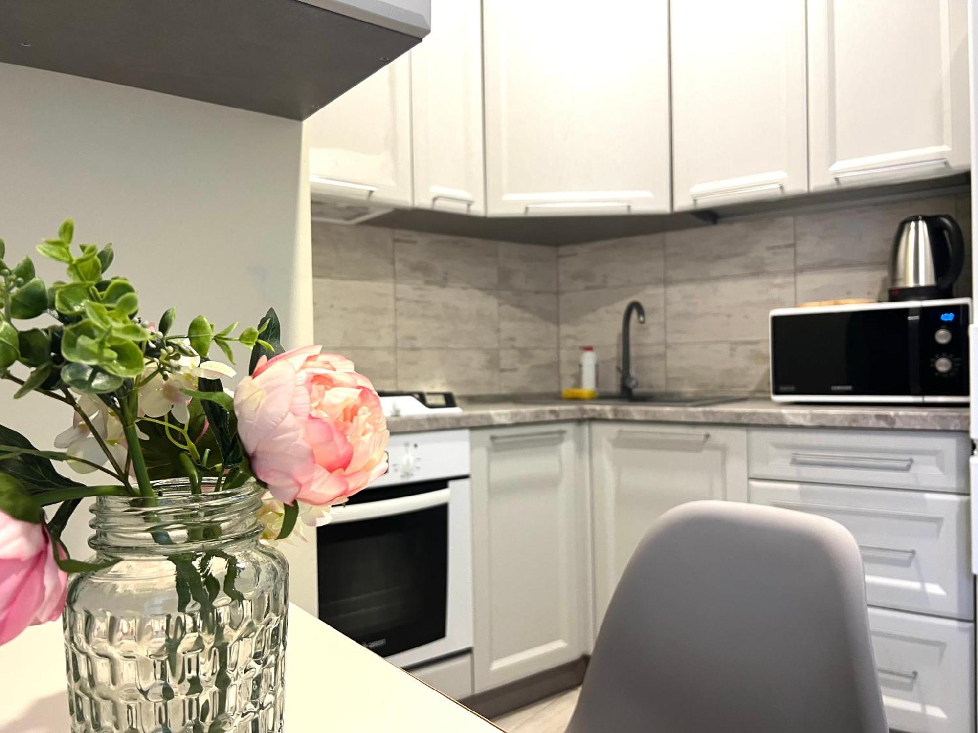 Apartments Vip Avalon Λβιβ Εξωτερικό φωτογραφία
