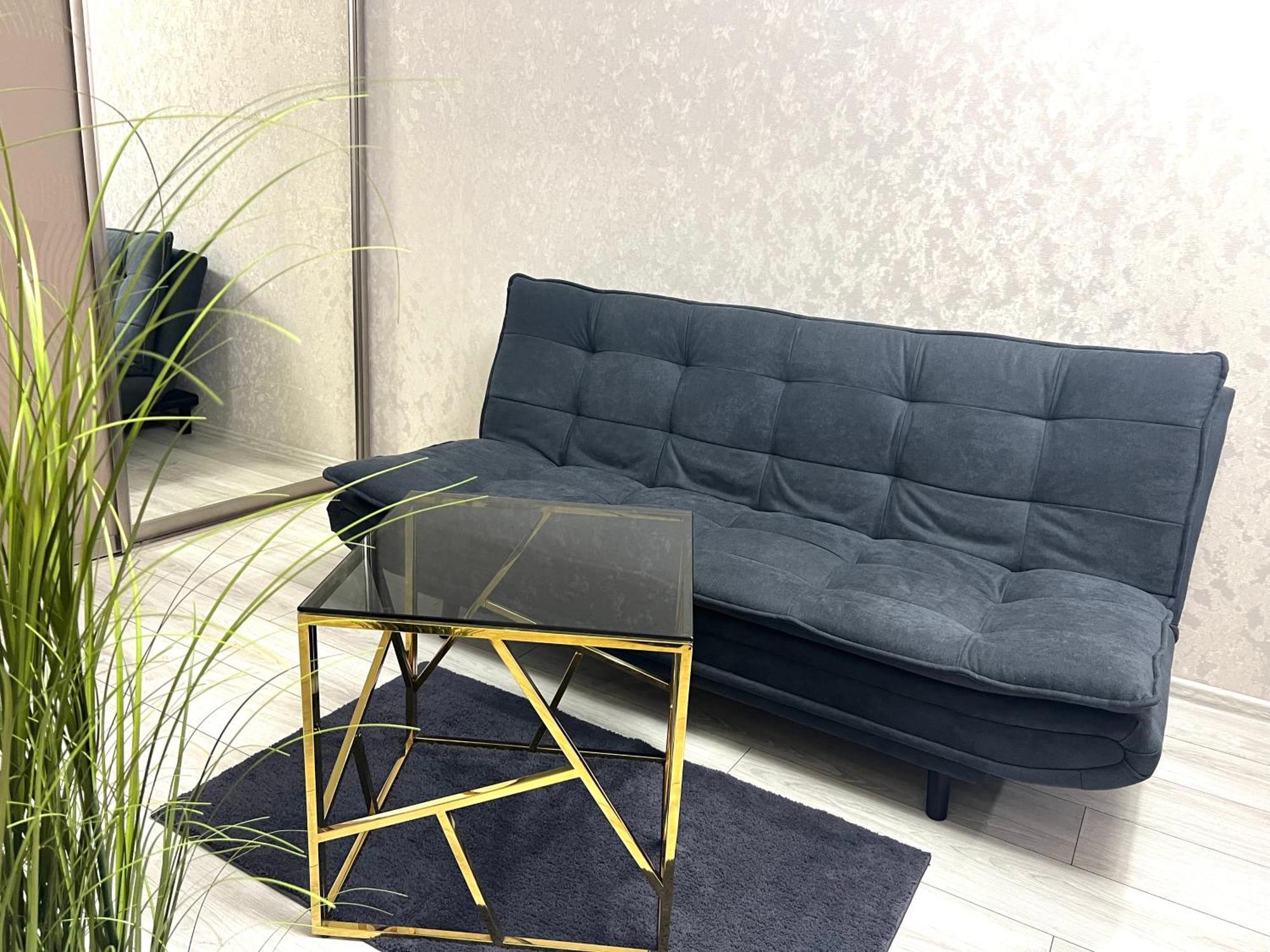 Apartments Vip Avalon Λβιβ Εξωτερικό φωτογραφία